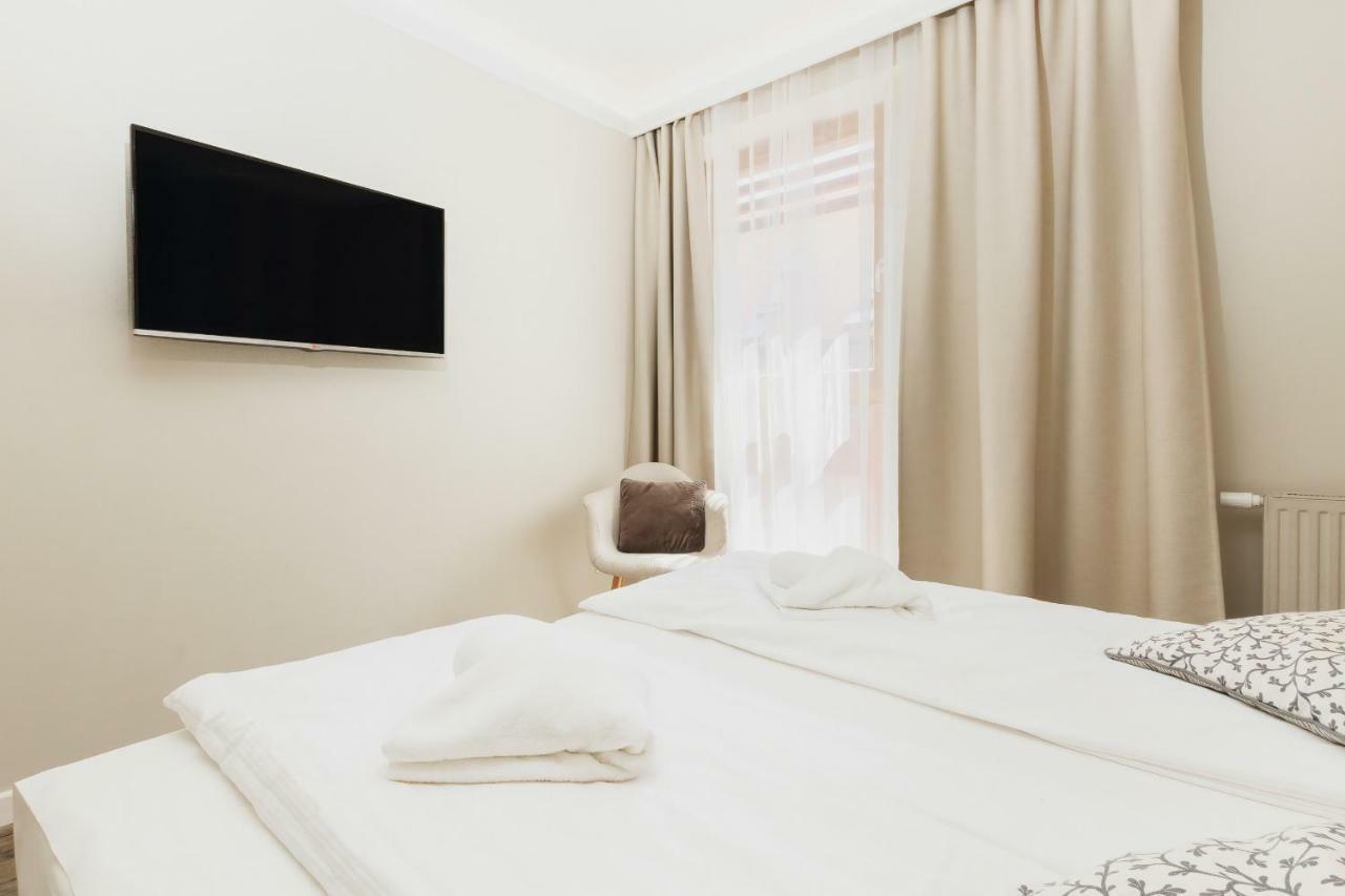 Apartments Aura Gdansk By Renters Exterior photo
